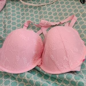 Victoria Secret lace bra baby pink size 38 triple D